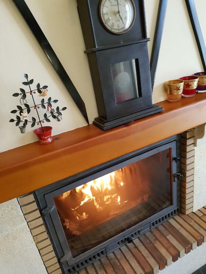 Casa Encantadora Con Piscina Privada Y Chimenea Villa Las Jaras Exterior foto